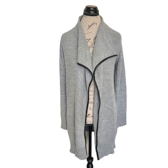 Fate Grey Cardigan Open Sweater Size Small Black line Panel Duster Thick Ribbed - Picture 1 of 12